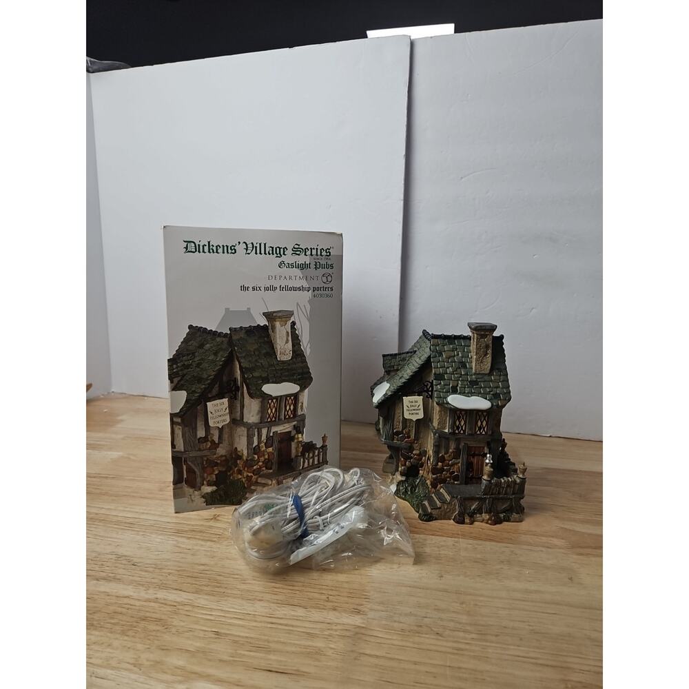 Department 56 "The Six Jolly Fellowship Porters" #4030360 Dickens Village